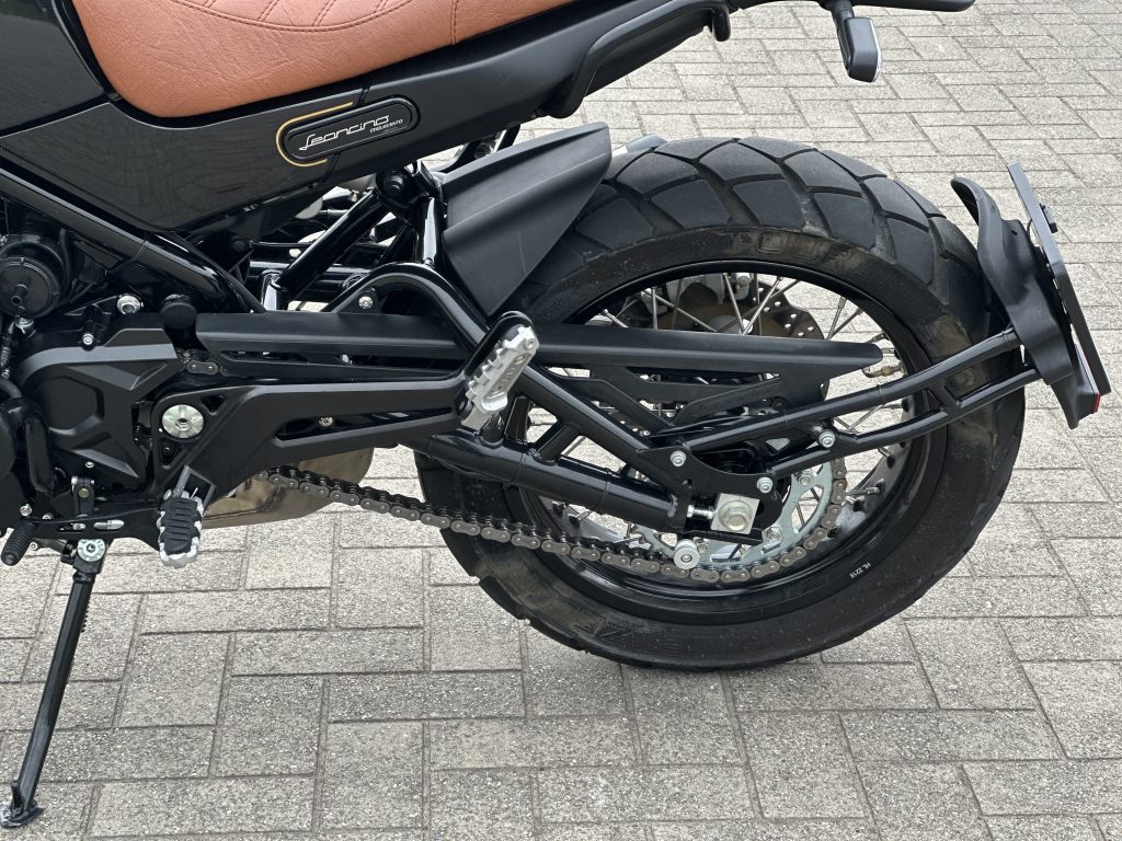 Benelli Leoncino 500 Scrambler